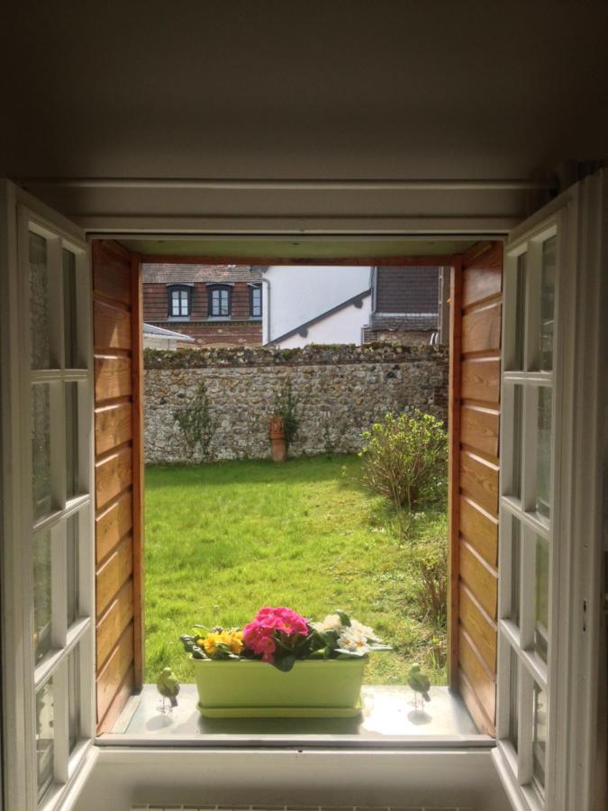 Honfleur A Deux Bed & Breakfast Exterior photo
